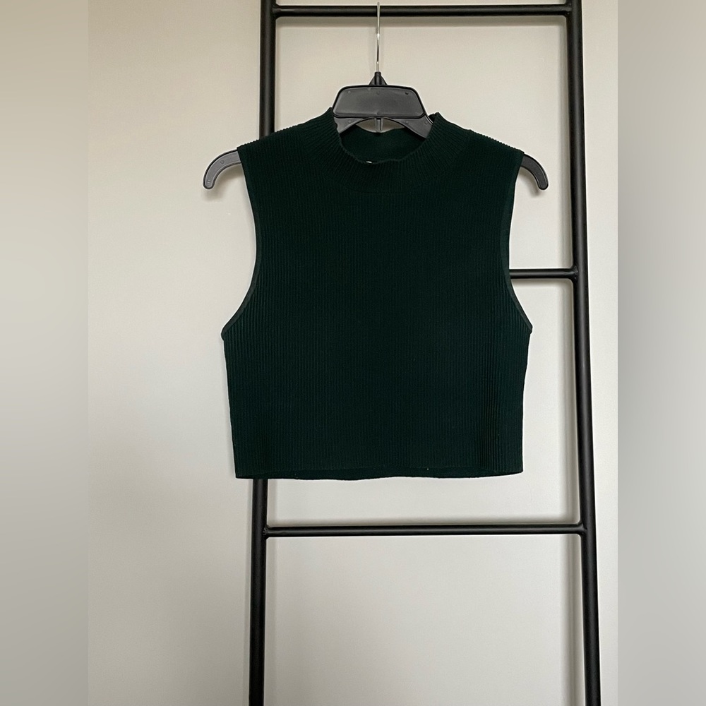 Babaton Green Ribbed Crop Top